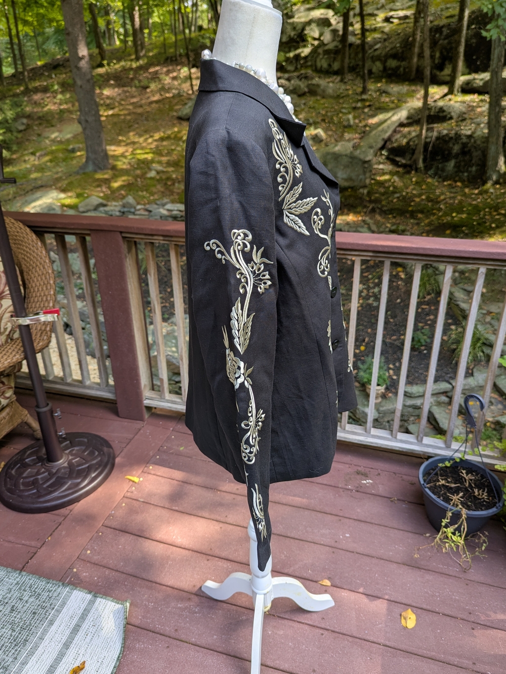 Victor Costa Black Jacket with Cream Floral Embroidery - Picture 6 of 11